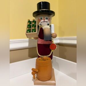 Steinbach BrewMaster Nutcracker with Beer Keg